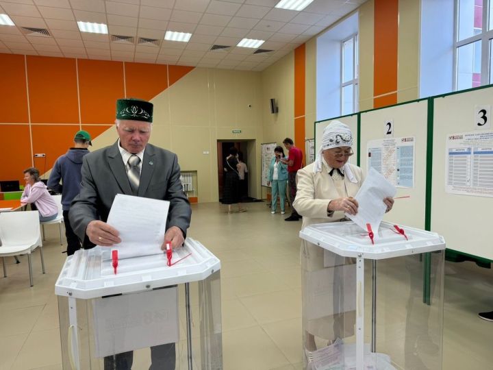 Супруги Хафизовы из Тетюш на выборы всегда ходят вместе