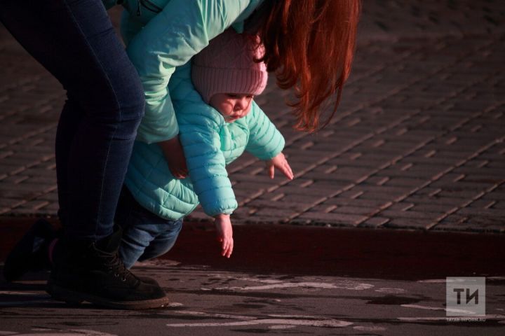 Оплачиваемый период декретного отпуска могут продлить до трех лет