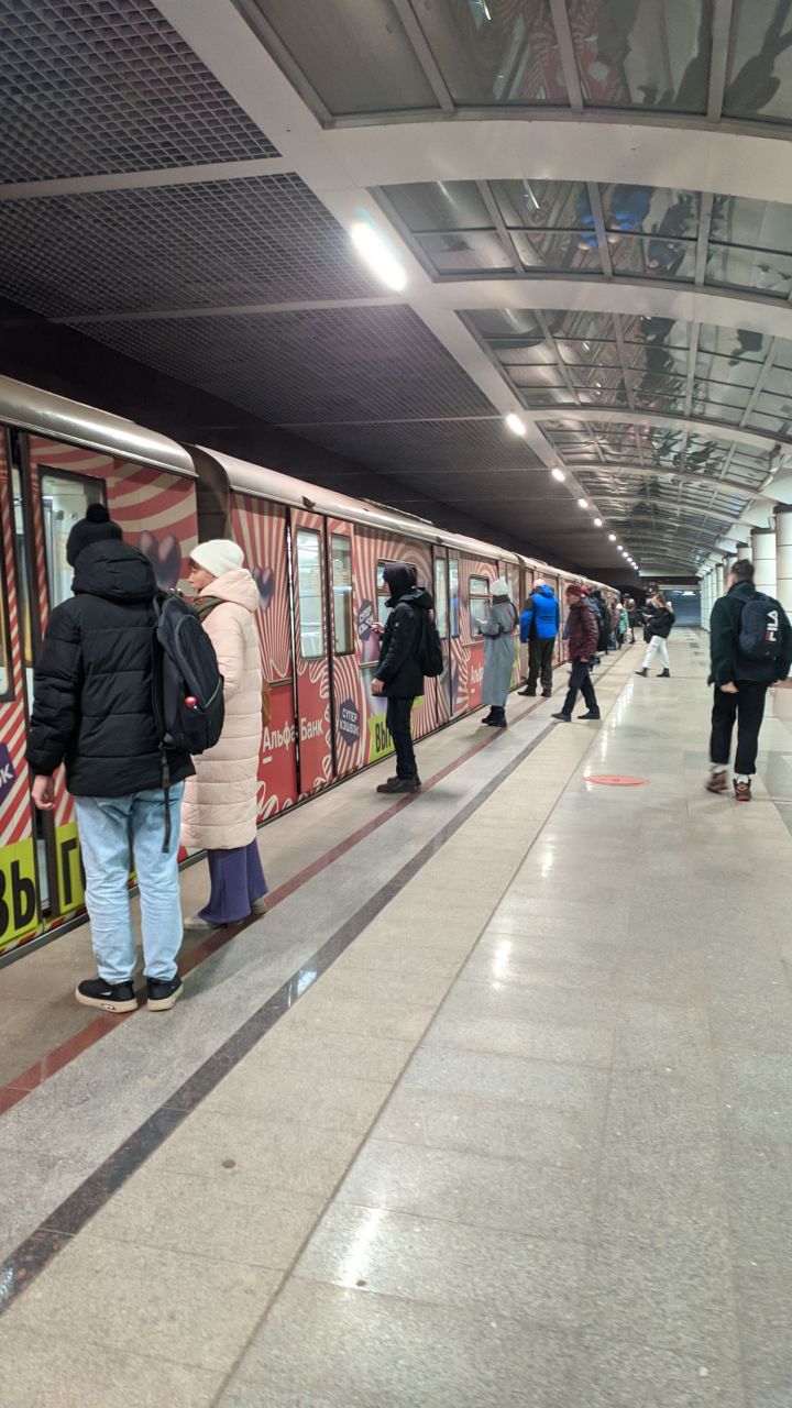 Рекорд пассажиропотока в Казанском метро 9 мая 2025: 211 298 пассажиров