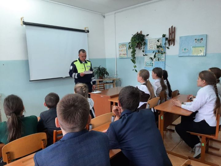 Уроки дорожной грамотности в Байрашевской школе Татарстана