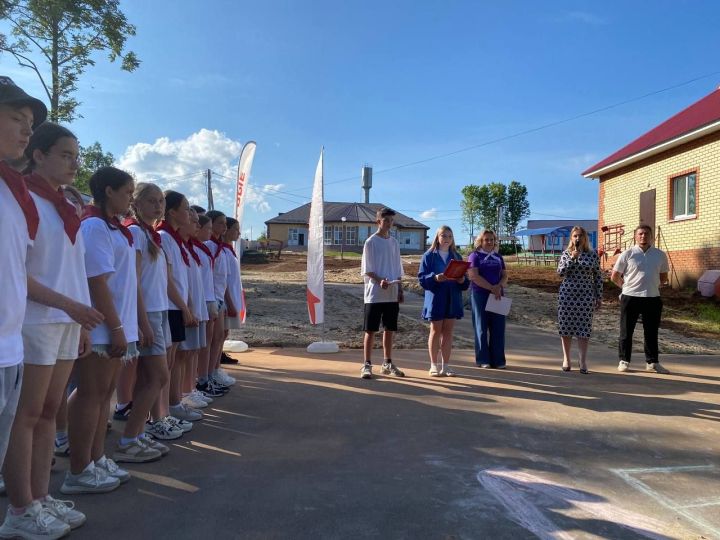 Торжественное открытие смены в детском лагере «Чайка»