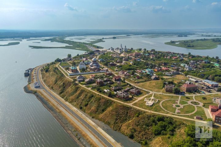 Краеведческий час «Путешествие по старинному городу Свияжск» в библиотеке Тетюшского района