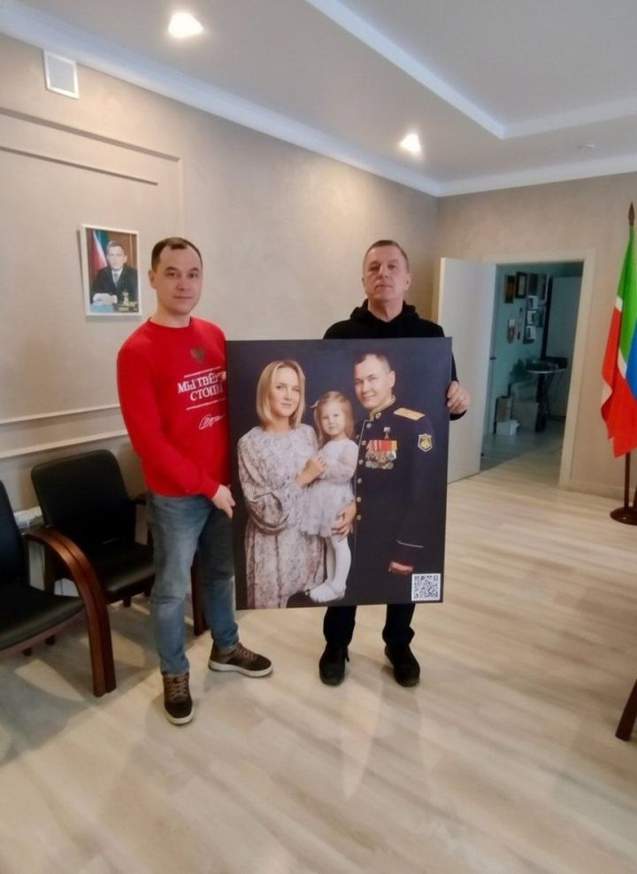 Завершила работу фотовыставка «СЕМЬЯ ГЕРОЯ СПЕЦИАЛЬНОЙ ВОЕННОЙ ОПЕРАЦИИ»
