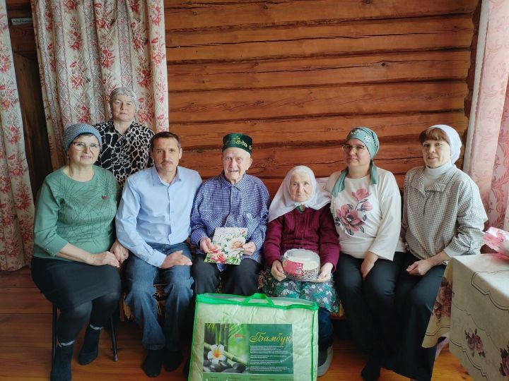 Зәйнуллин Рәхимҗан Миңнегазиз улына 90 яшь тулды