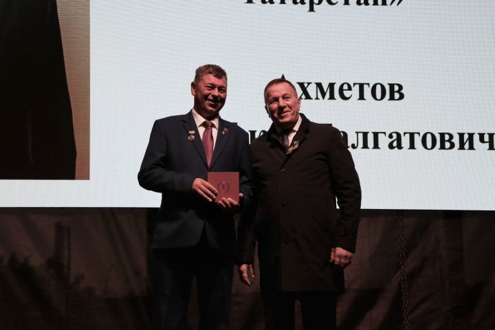 ТР спорт үсешенә керткән өлеше өчен тәтешленең казанышлары билгеләп үтелде