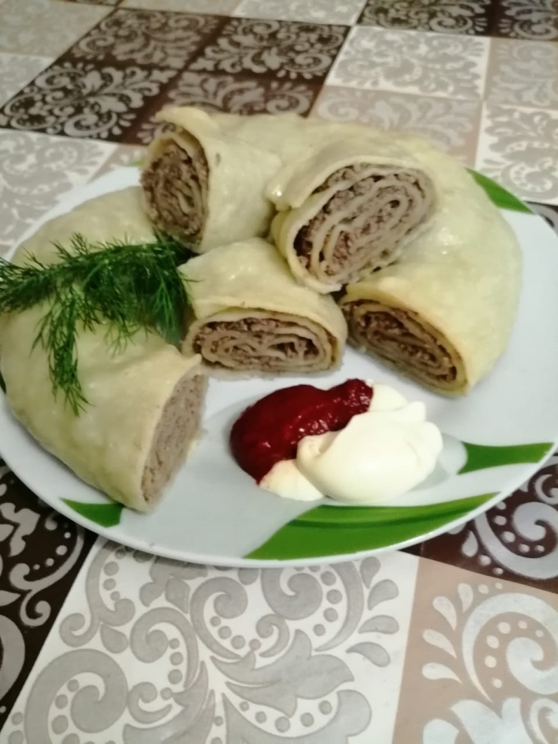 Хунон- узбекский мясной пирог на пару