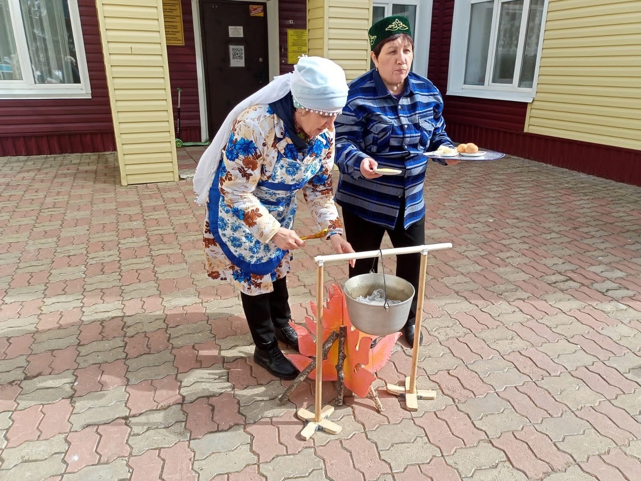 В детсаду «Рябинушка» прошел татарский национальный праздник «Карга боткасы»