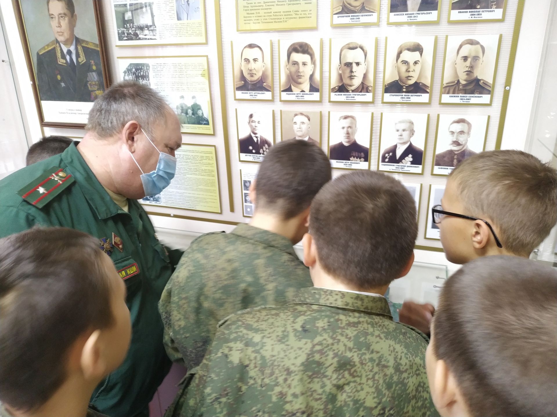 В Тетюшской кадетской школе-интернат продолжил свою деятельность Музей Кадетской Славы