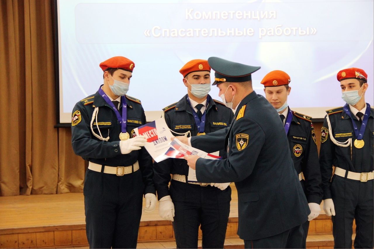 Курсанты 1 курса Тетюшского государственного колледжа гражданской защиты дали Торжественную клятву