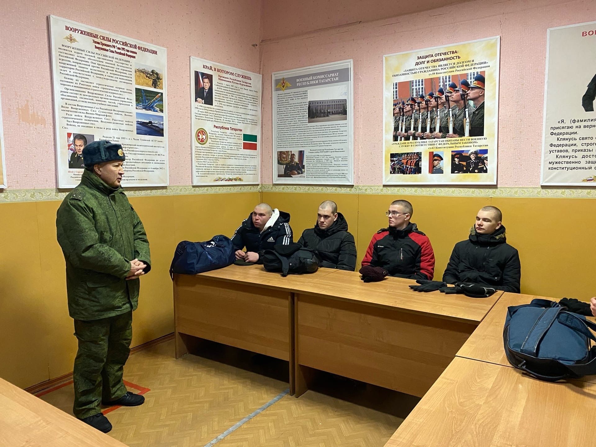 Семь ребят из Тетюшского района отправились служить в Вооруженные Силы РФ
