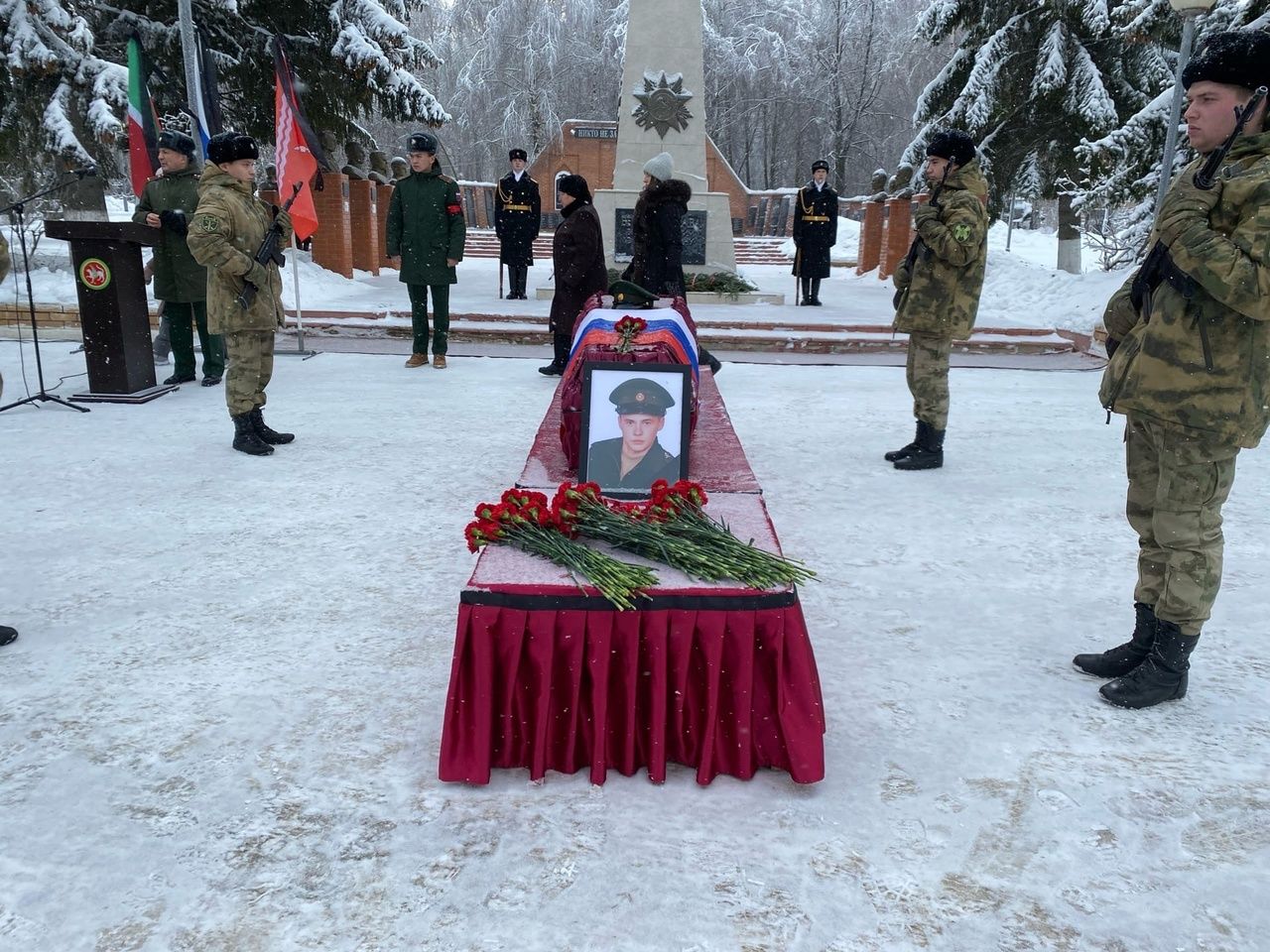 В Тетюшах простились со стрелком-зенитчиком Альбертом Сатдыковым, погибшим в ходе СВО