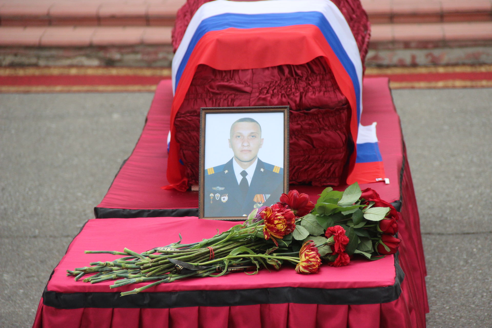 Прощание с военным. Похороны военнослужащего. Прощание с военнослужащими погибшими на Украине.