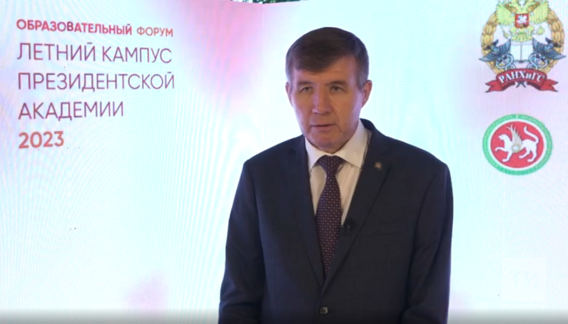 Желание развиваться и умение преодолевать трудности – это важные составляющие характера сегодняшних молодых людей, убежден вице-премьер РТ Мидхат Шагиахметов