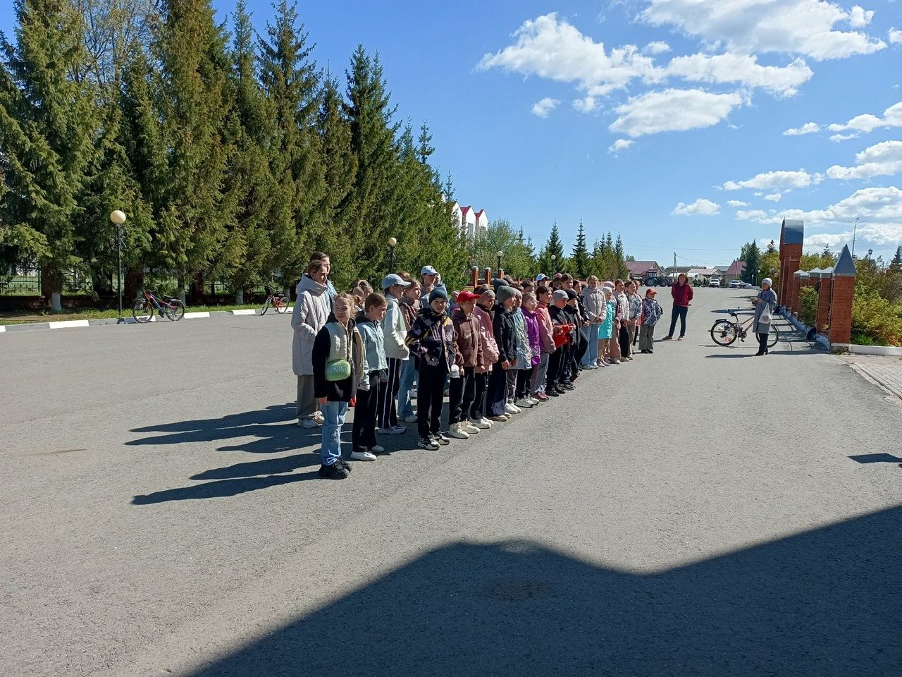 В Тетюшах состоялся конкурс детских рисунков на асфальте «Победа глазами детей»