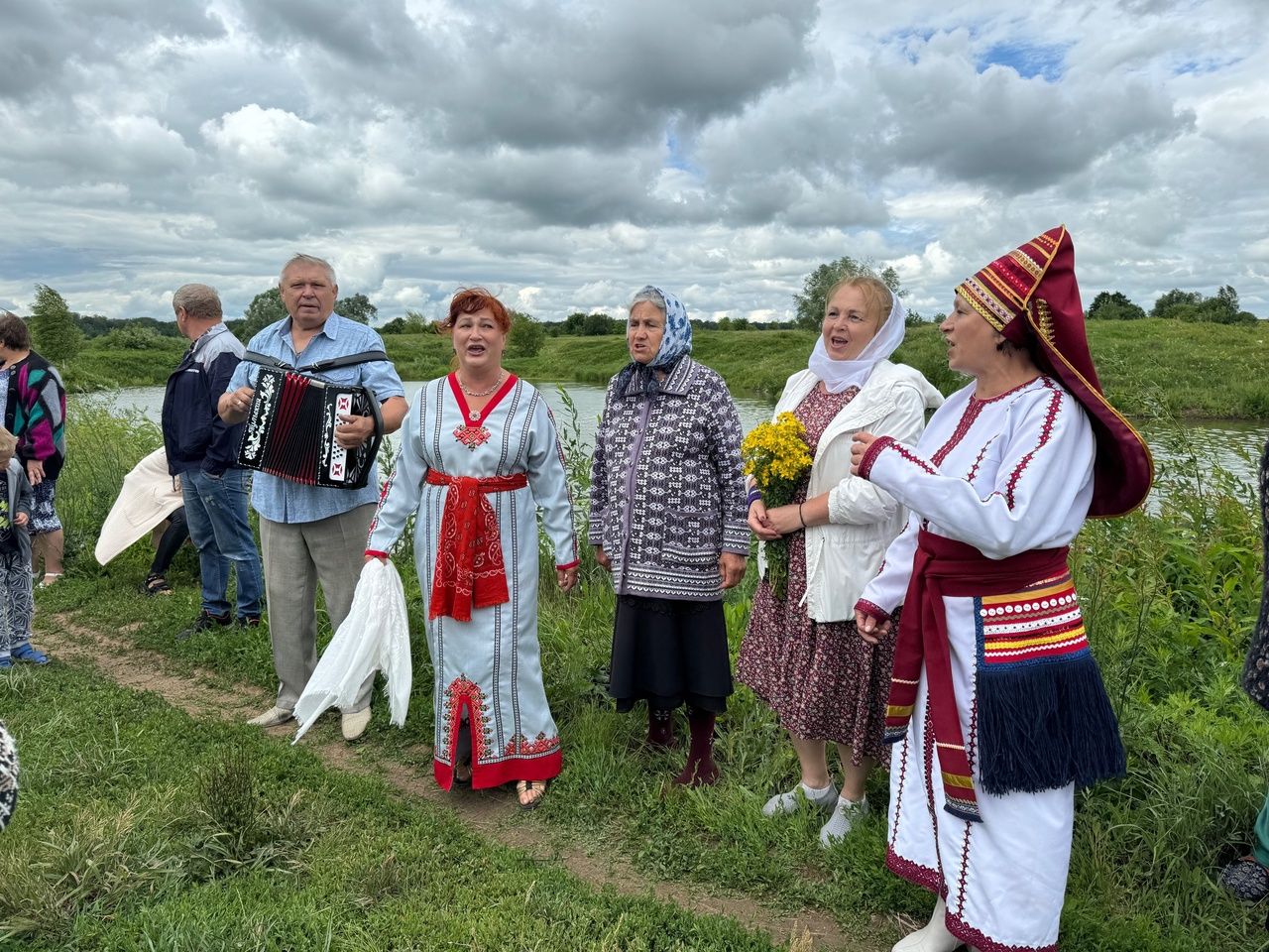 В день Святой Троицы, в Бессонове прошли праздничные мероприятия