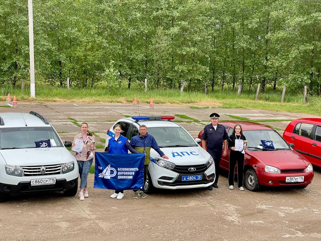 В Тетюшах состоялся районный конкурс водительского мастерства «АВТОЛЕДИ 2024»