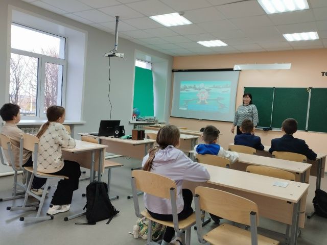 В Кильдюшевской школе провели урок безопасности «Осторожно, тонкий лёд!»