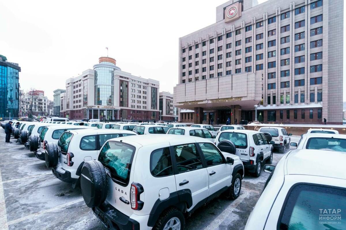 Вручены ключи от Lada Niva Travel главам поселений РТ