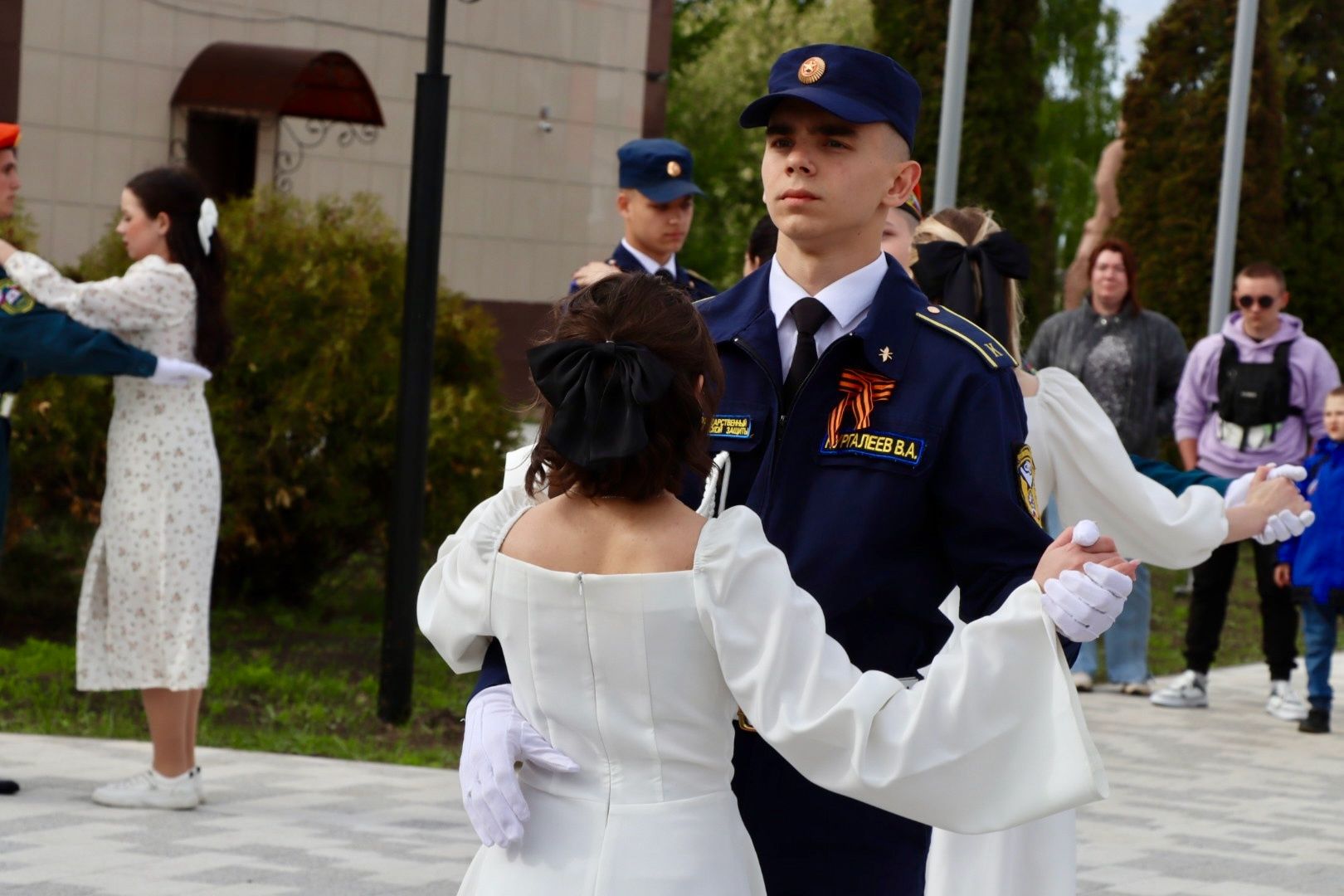 Тетюши отметили 80-летие Победы вальсом