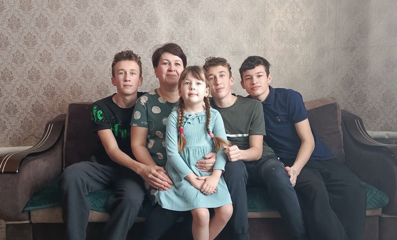 Две сережки во сне напророчили близнецов