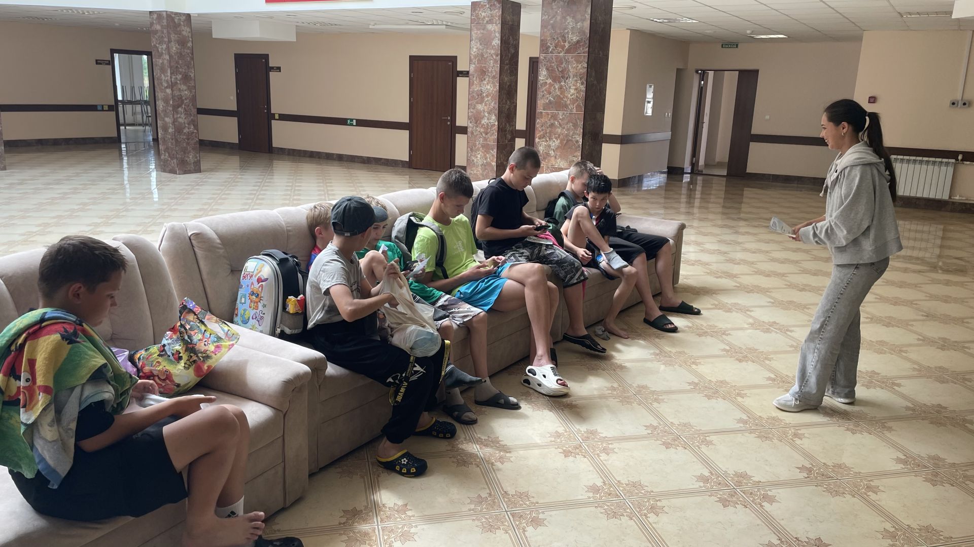 Тәтештә «Ышаныч телефоны» акциясе узды