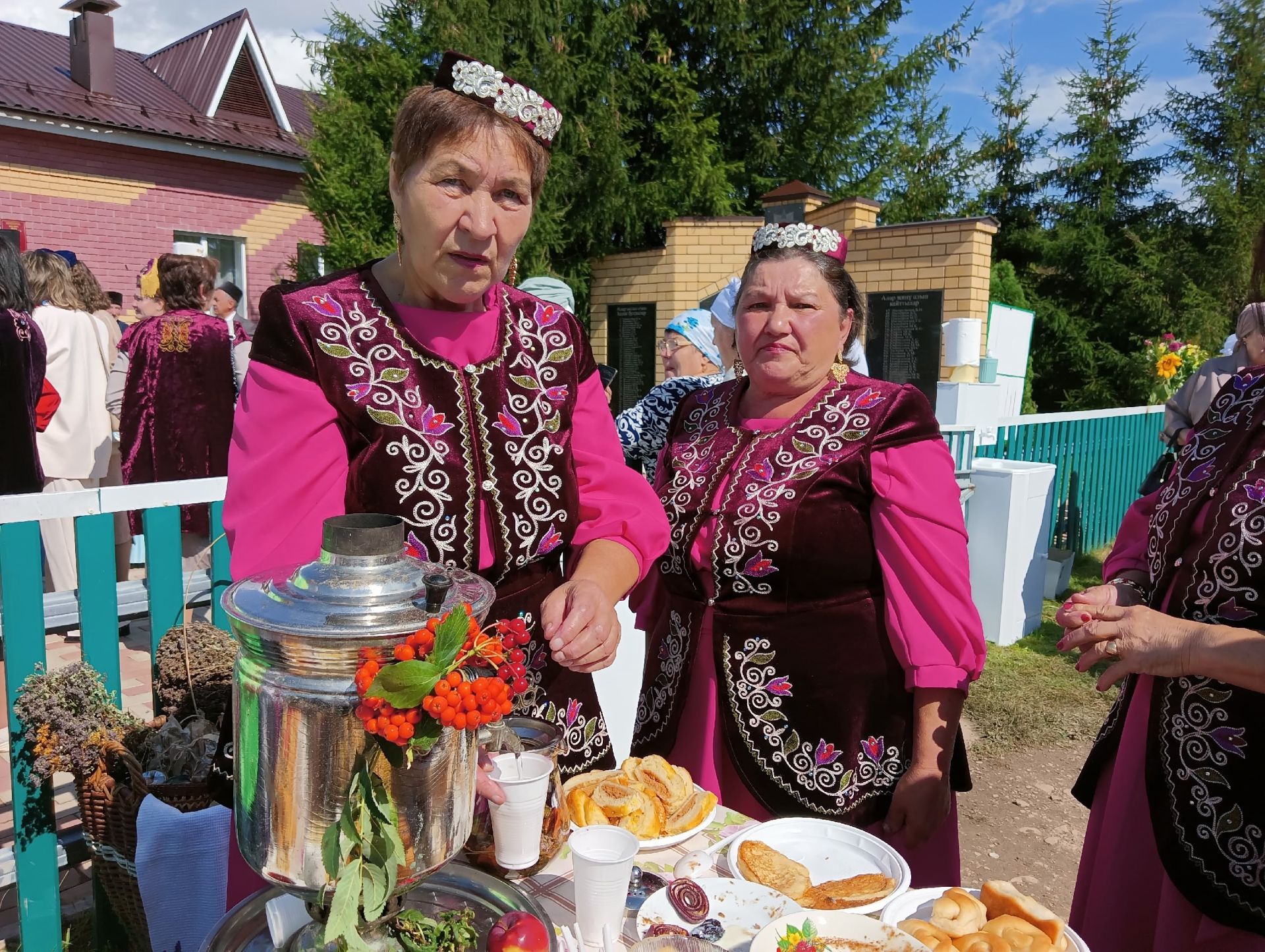 Кече Әтрәч авылында «Милләт җыены» делегатларын каршы алдылар
