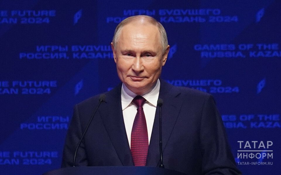 Владимир Путин поздравил россиян с Днем защитника Отечества