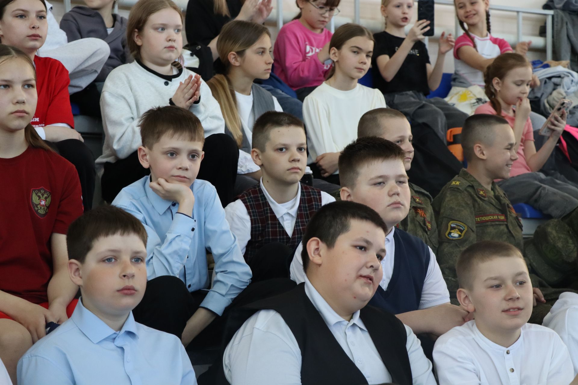 В Тетюшах проходит Межрегиональный турнир по вольной борьбе