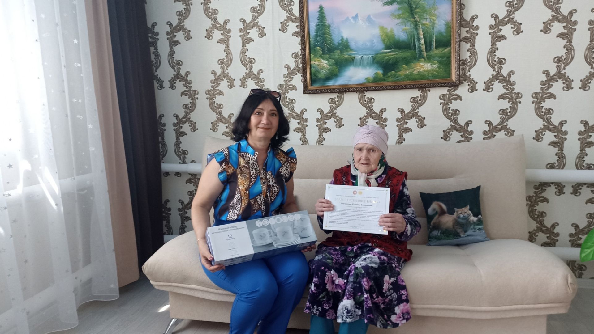 Жительницу Красных Тархан поздравили с 90-летием