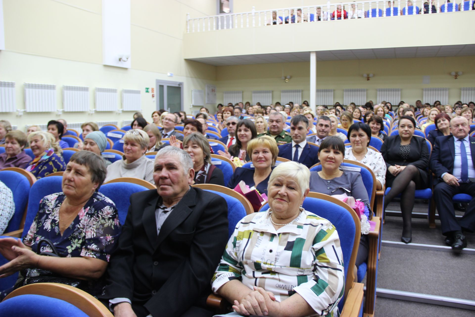 В Тетюшах в РДК прошло мероприятие, посвященное Дню учителя