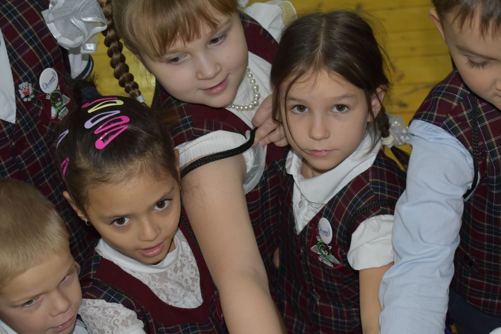 В Тетюшах учащихся начальных классов посвятили в Орлята России