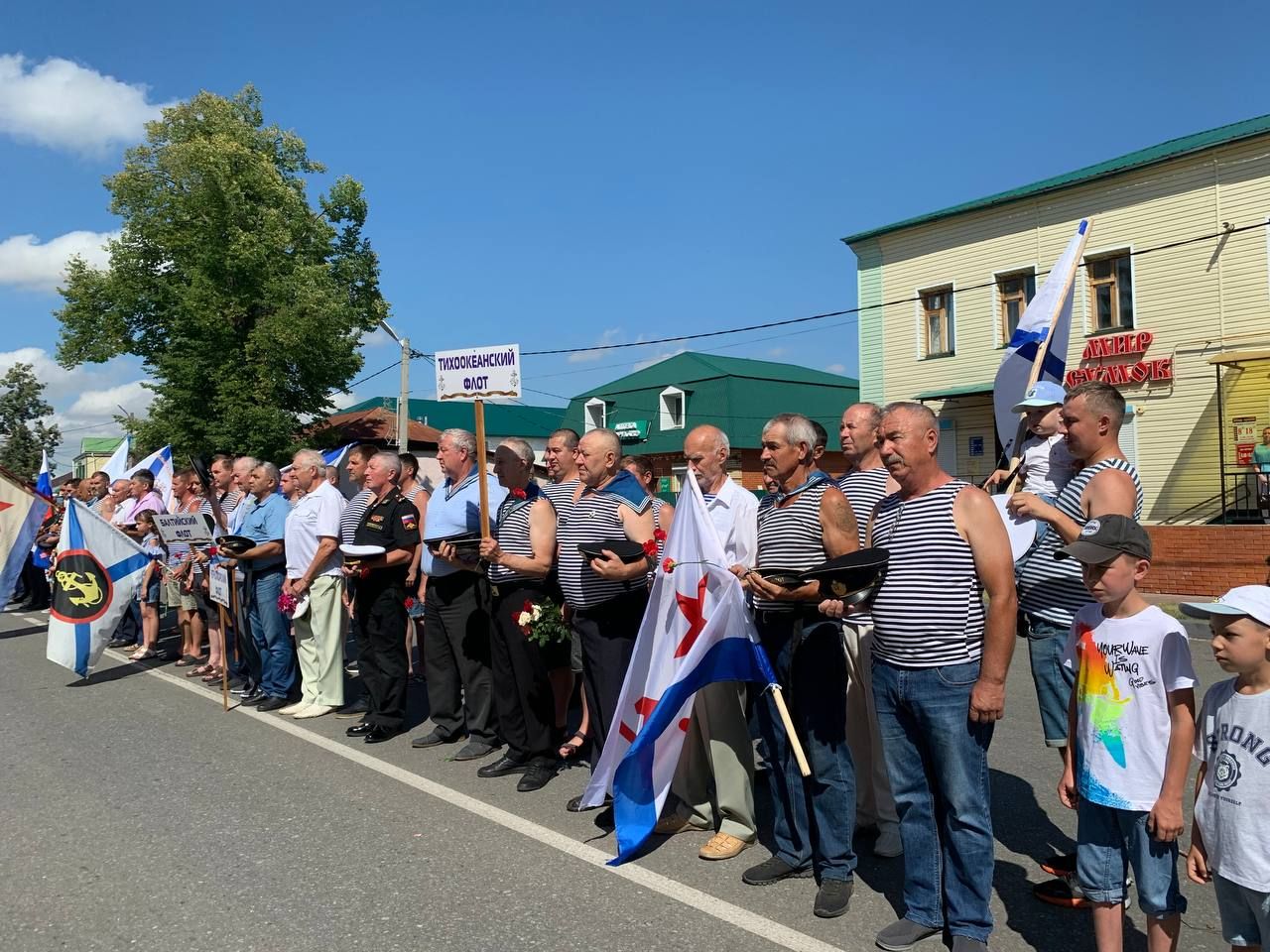 В Тетюшах состоялся митинг ко Дню ВМФ