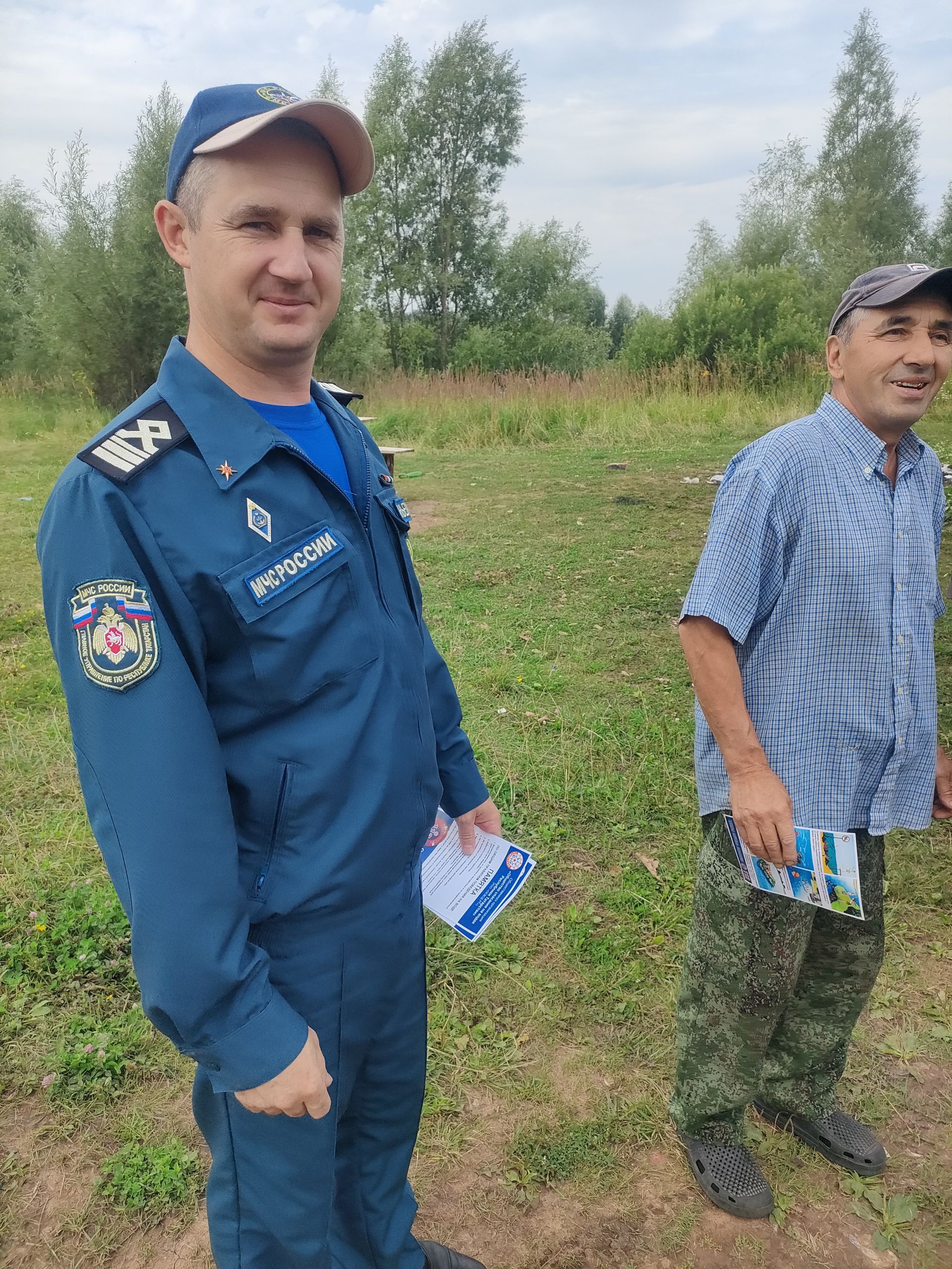 Тетюшанам и отдыхающим рассказали о правилах безопасного поведения на воде