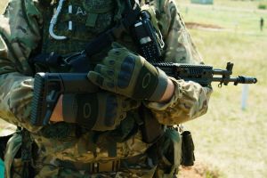 Бойцам СВО и их семьям выделили почти 500 млн рублей господдержки с начала года