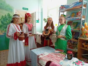 Библиотека познакомила гостей с культурой народов Поволжья