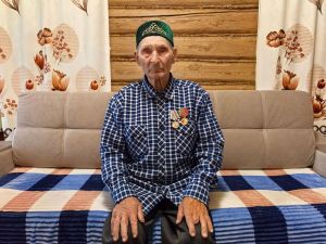 «Аякта – чабата, өстә – куфайка»