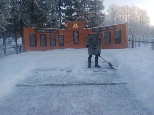 Алабирде авылында «Чиста обелиск» акциясе уздырганнар