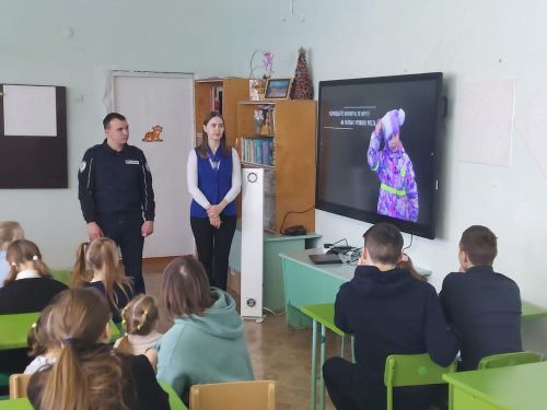 С учащимися Большешемякинской школы была проведена профилактическая беседа по ПДД