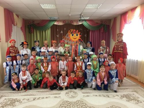 Сегодня в детском саду «Березка» состоялось торжественное открытие Года национальных культур и традиций.