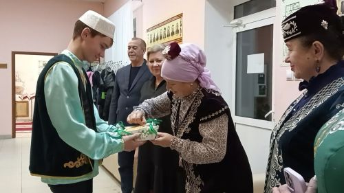 Кичә Бакырчы авылы кешеләре мәдәният йортына «Аулак өй» карарга җыелды