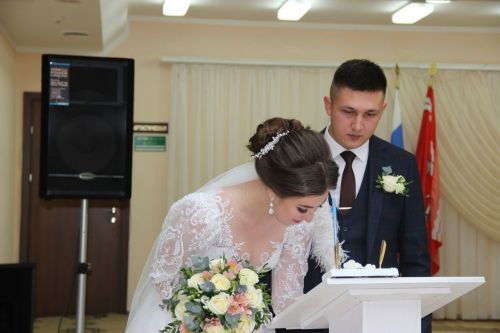 В Тетюшах состоялось торжественное бракосочетание Василины и Петра Волковых