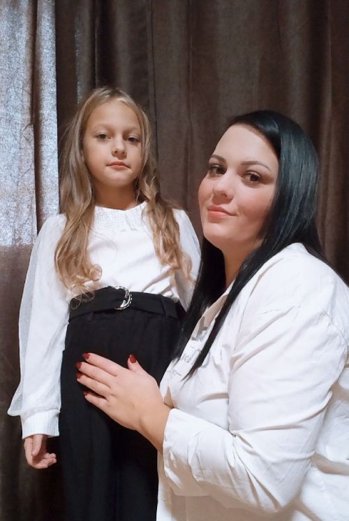 Алина -  участница фотоконкурса «Я всем в своей жизни обязан матери»