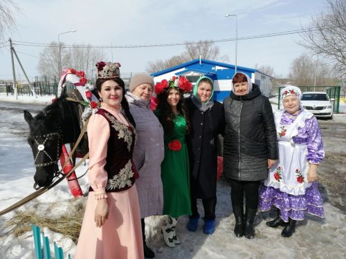 Зур Әтрәч авылында Нәүрүзне билгеләп үткәннәр