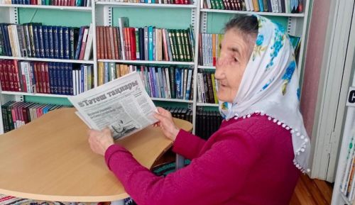 Первой выписала районку жительница Больших Атрясей