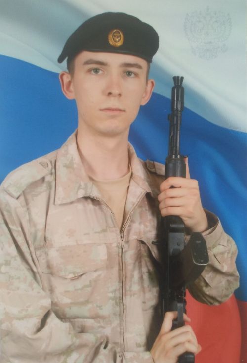 Ватанны саклаучы белән горурланалар