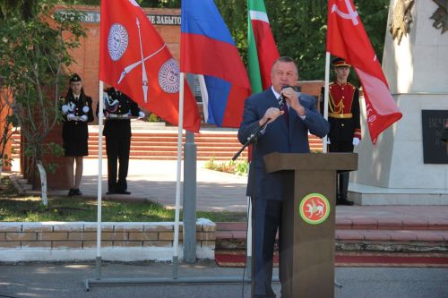 Глава Тетюшского района поздравляет военнослужащих и ветеранов пограничной службы с Днем пограничника