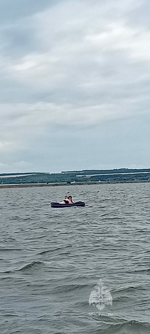 На Каме инспекторы ГИМС спасли двух женщин