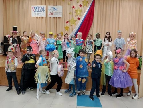 В Тетюшской школе провели конкурс-дефиле костюмов из бросового материала