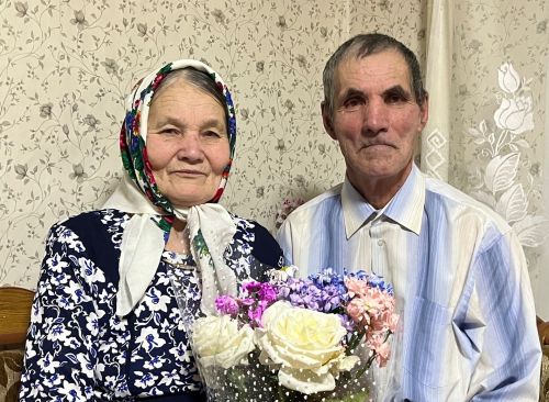 В холодный день грела любовь