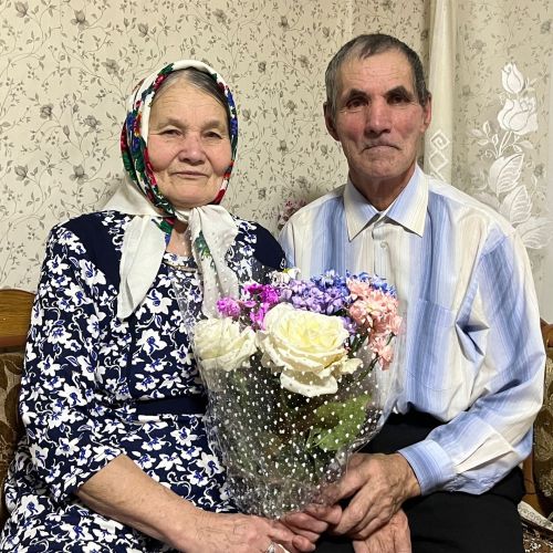 В холодный день грела любовь